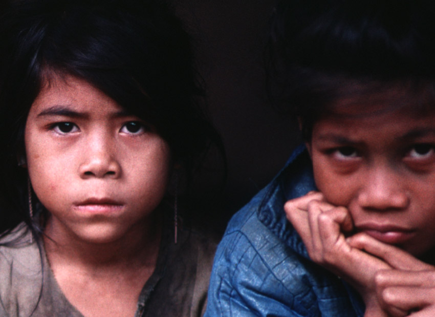 Black Tai Laotian girls