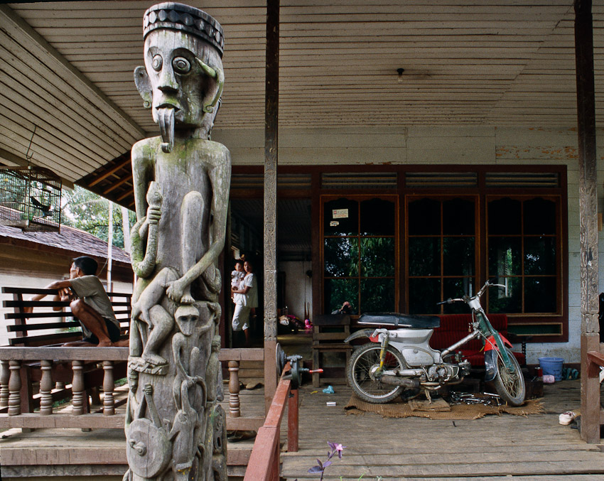 Dayak porch statue cycle 8.5 x 11