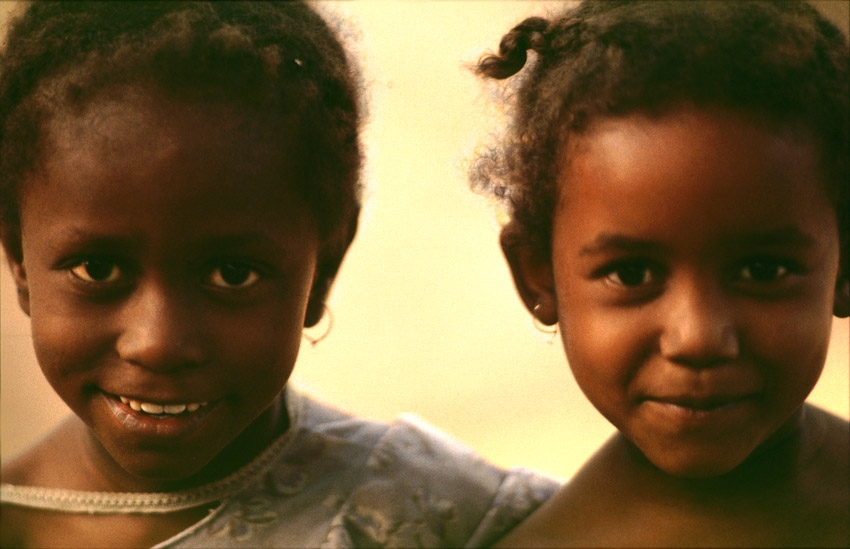 Lamu girls